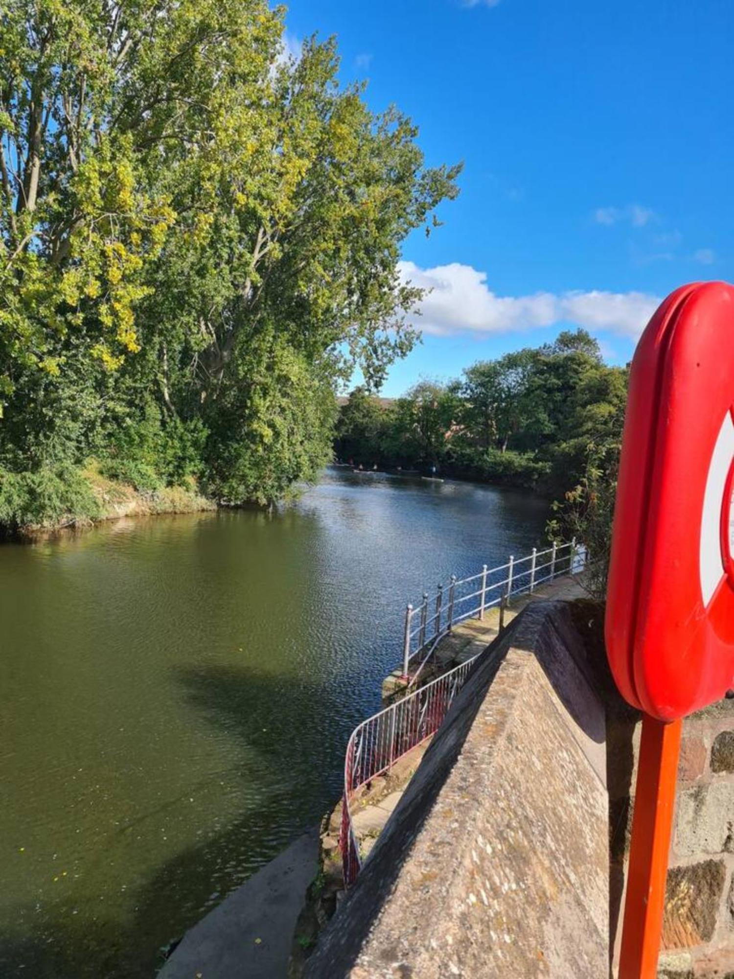 Cosy Corner - Town Centre Flat With Free Nearby Parking Appartement Shrewsbury Buitenkant foto