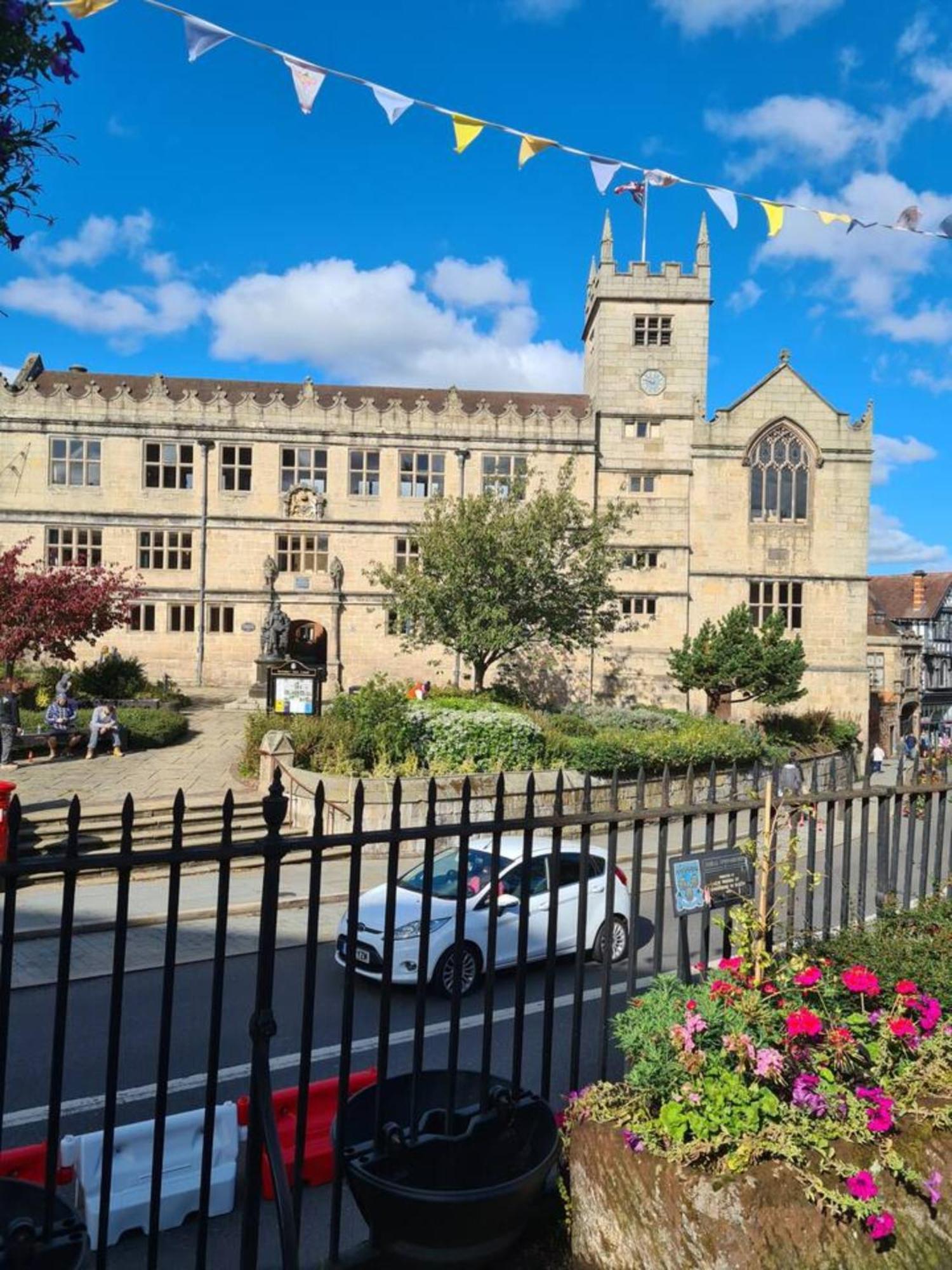 Cosy Corner - Town Centre Flat With Free Nearby Parking Appartement Shrewsbury Buitenkant foto